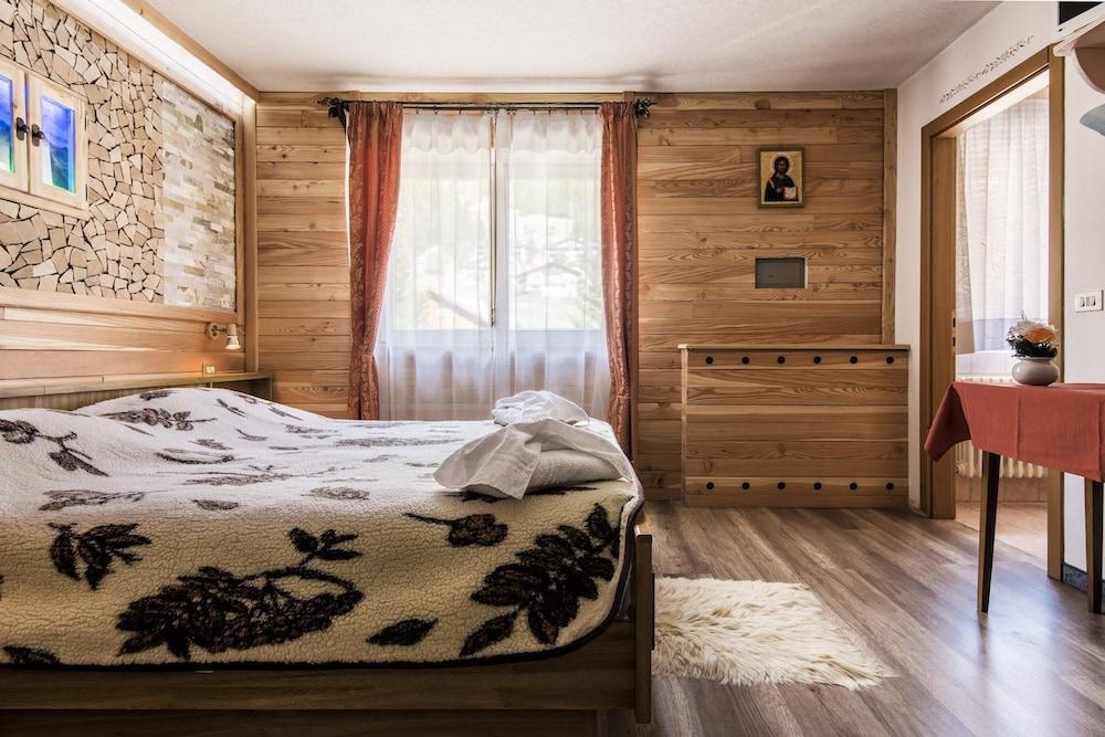 Rododendro Val Di Fassa Hotel 3*